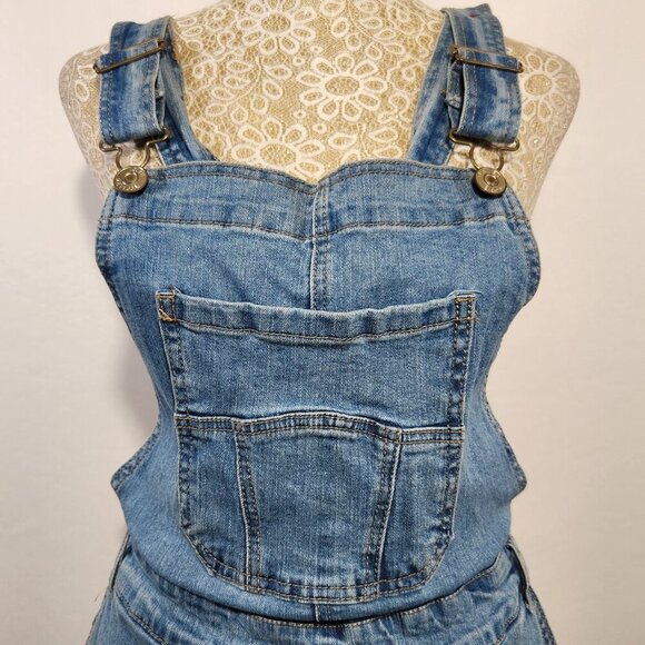 Love Revival Women Size 3X Blue Denim Pockets Button Adjustable Strap Shortall's - Picture 2 of 13